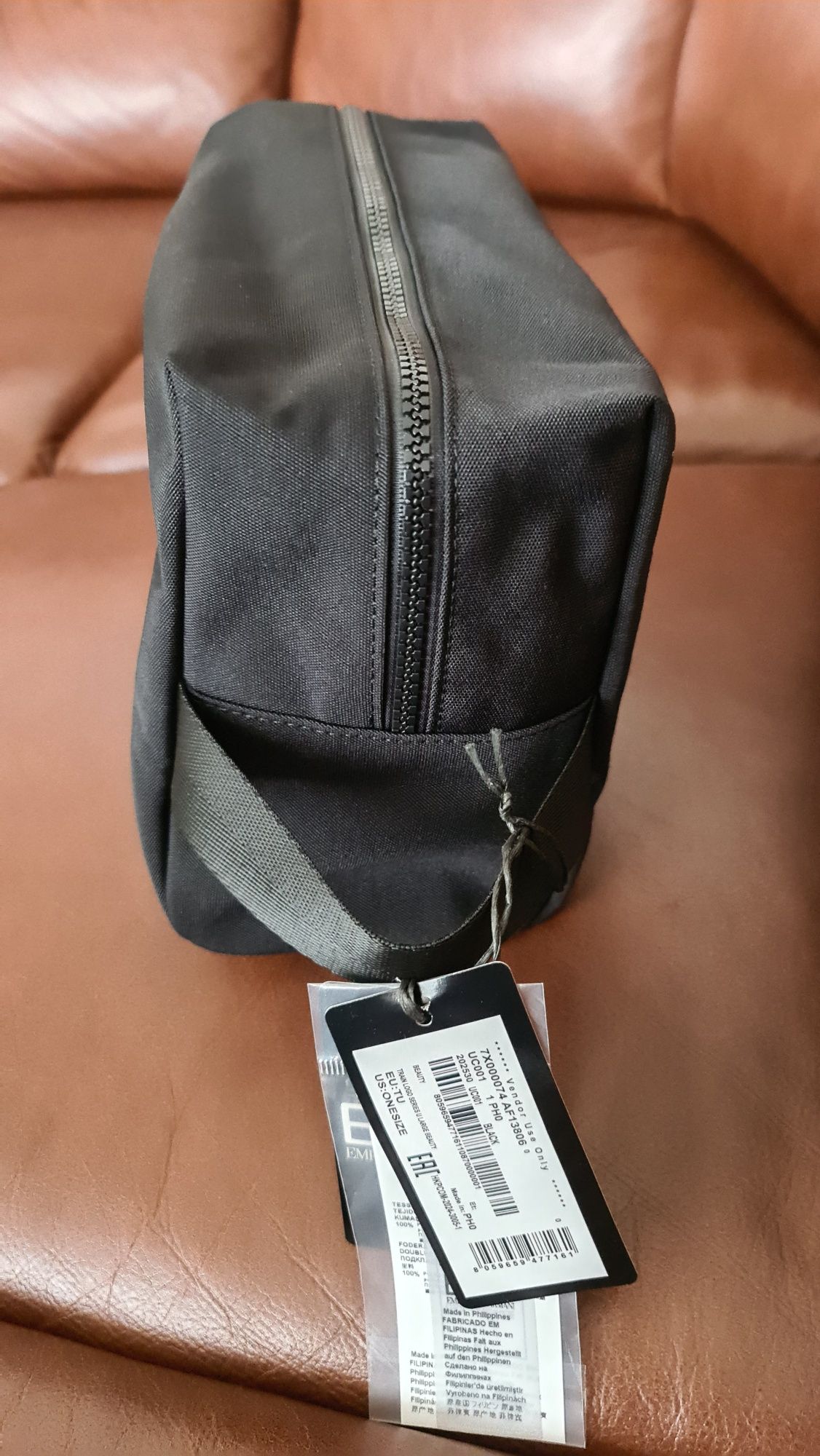 Kosmetyczka emporio armani.