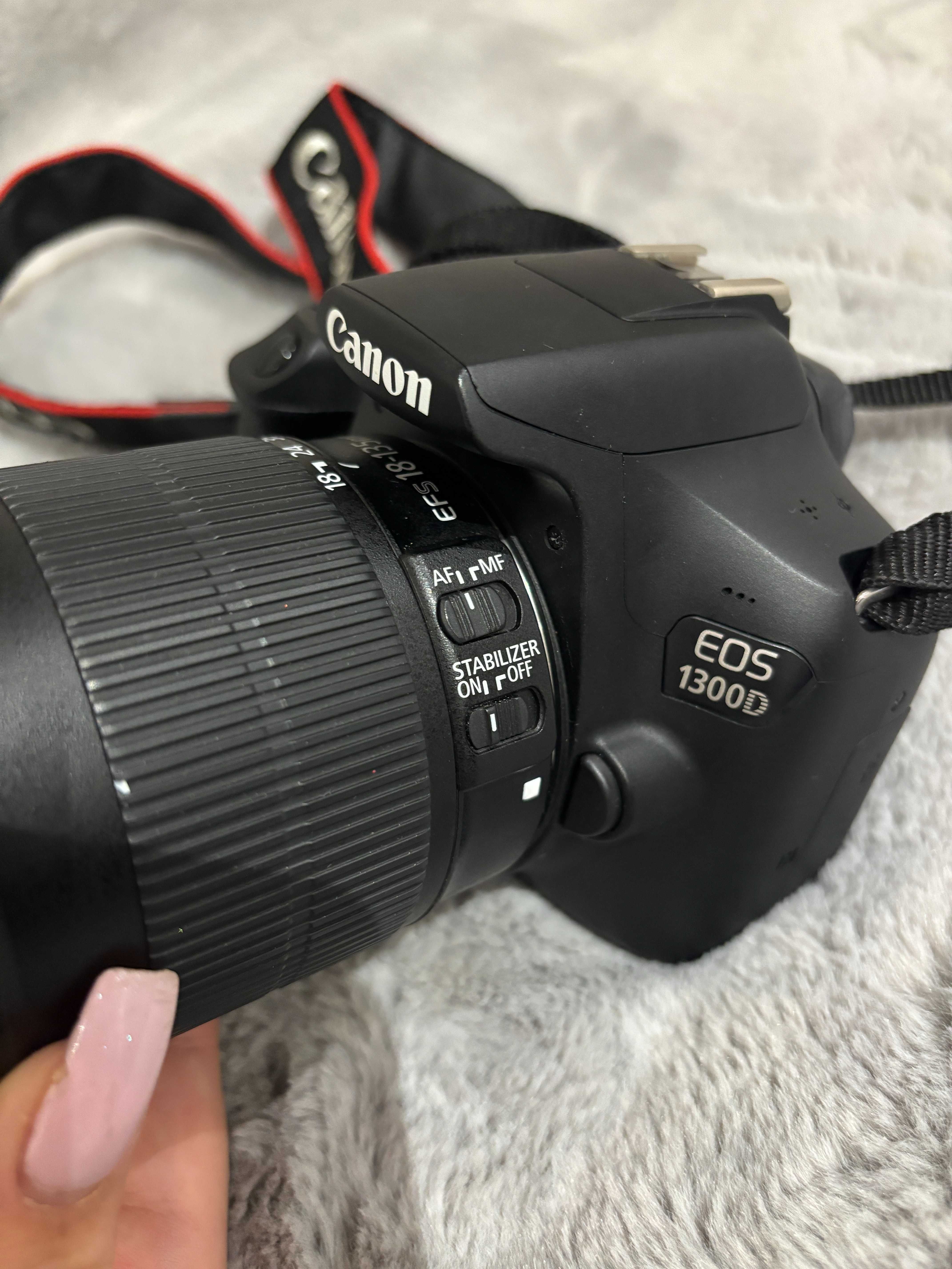 Canon 1300 D + lente 18-135mm + bolsa de oferta