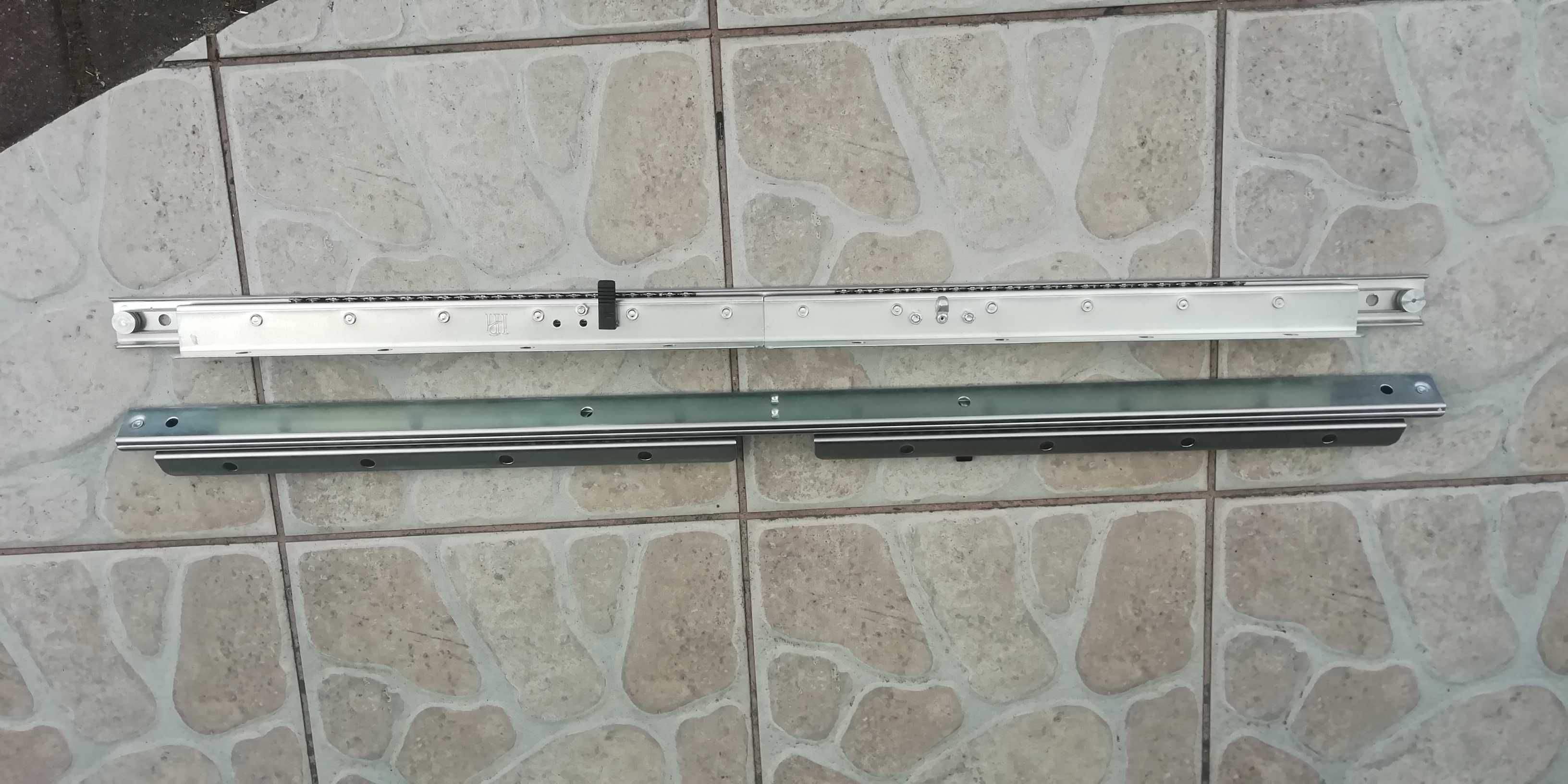 Nowy mechanizm rozkładania stołu