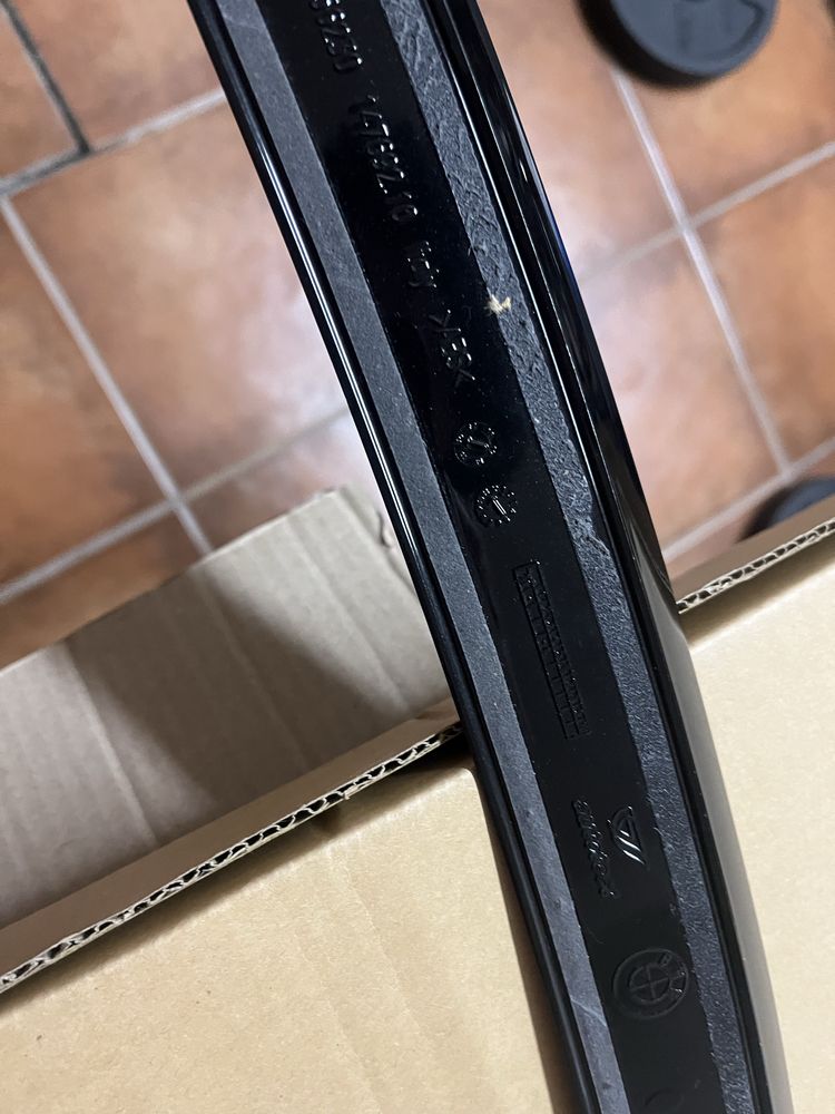 Conjunto de lip frontal, aileron traseiro e capa de espellhBMW F22/F23
