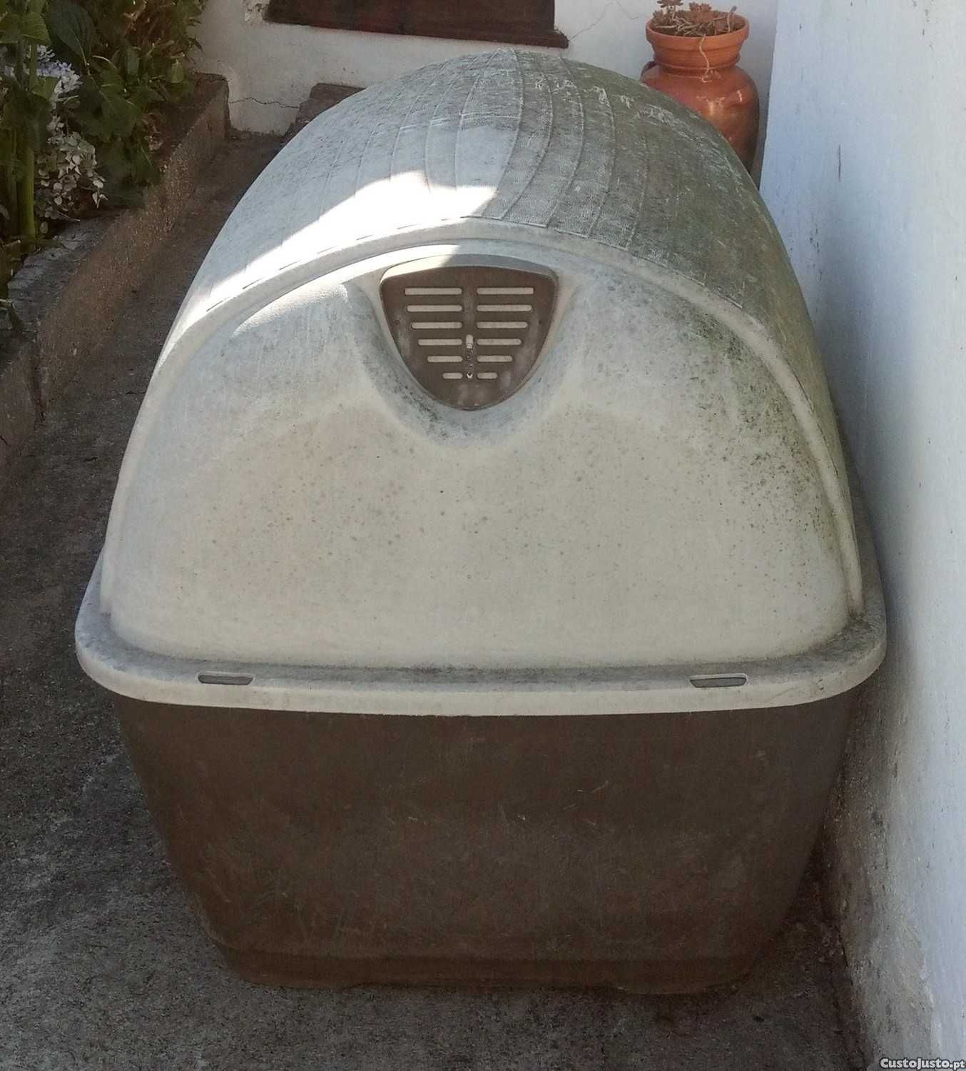 Casota de Plástico Grande para Cão