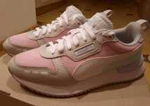 Кросівки Puma жіночі