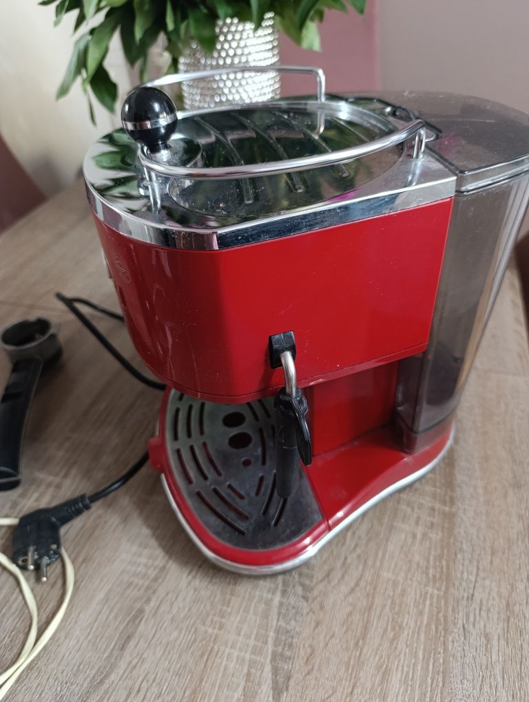 Ekspres do kawy DeLonghi