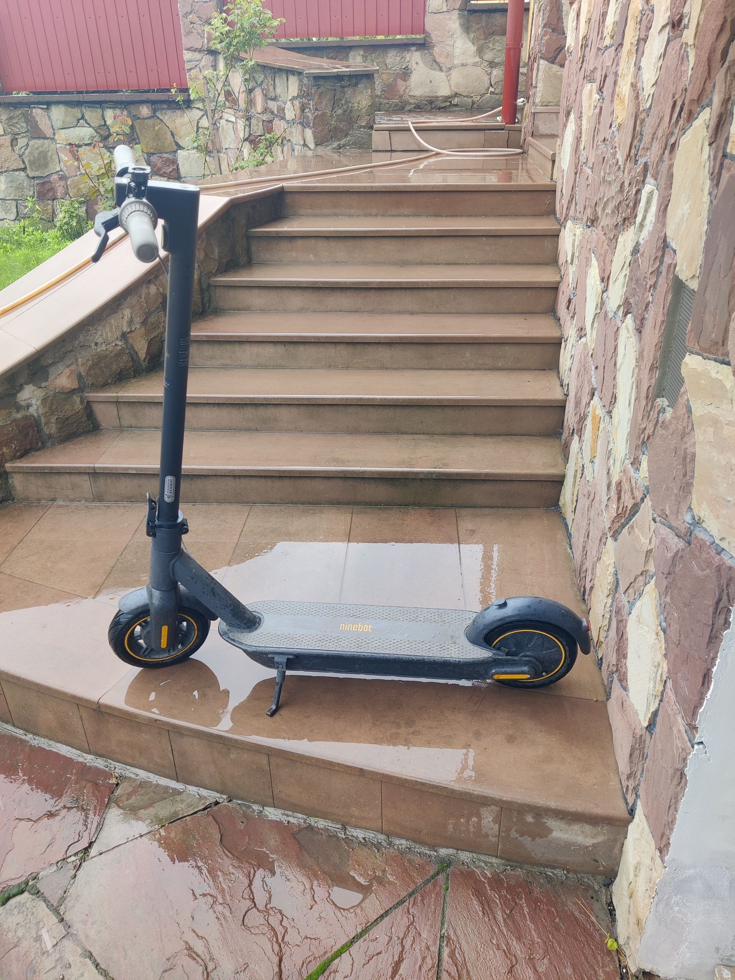 Електросамокат ninebot MAX G30p обмін на прицеп легковий