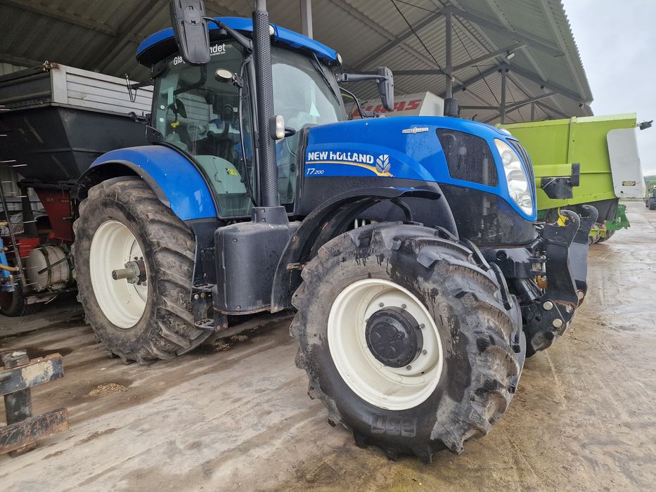 Traktor New Holland T7.200 Autocomand Idealny