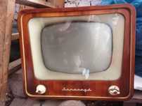 Telewizor Szmaragd 902