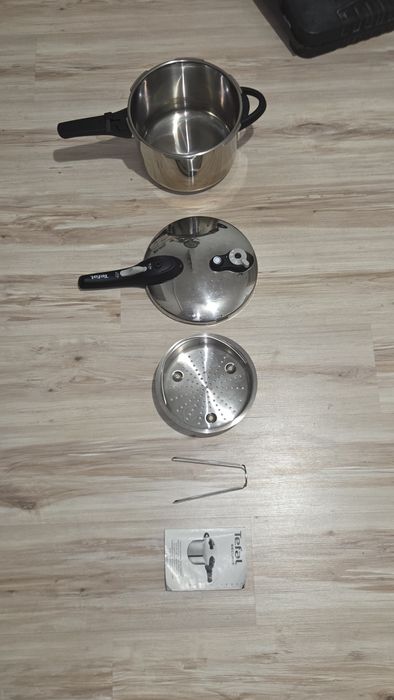 Szybkowar Tefal Clipso One.