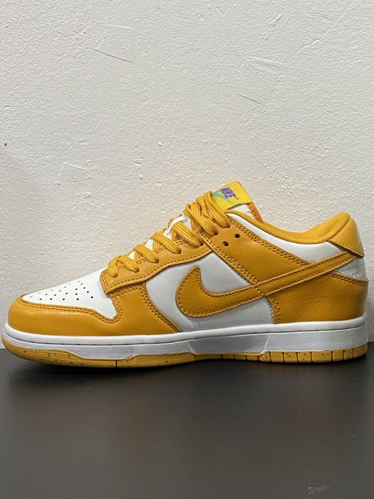 Nike dunk yelow muito novo