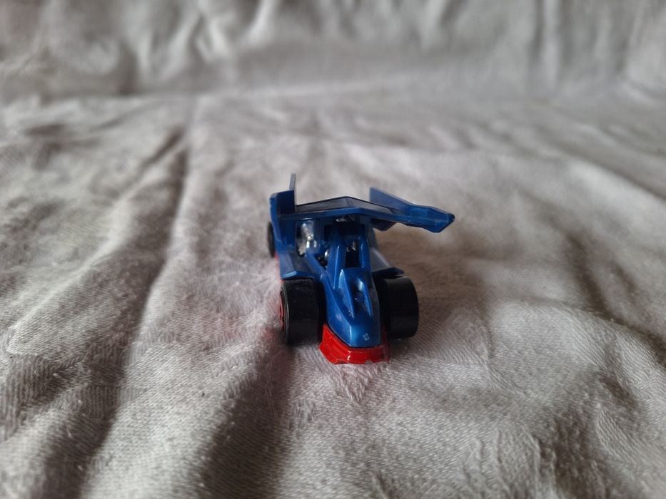 Samochodzik Hot Wheels Dirty Outlaw