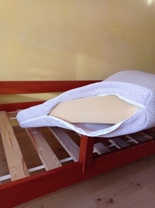 Łóżko dziecięce drewniane z materacem piankowym 160x80