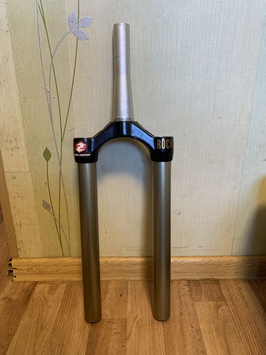 Деребан вилки под 26 колесо Rock Shox Lyrik RC2DH 170mm