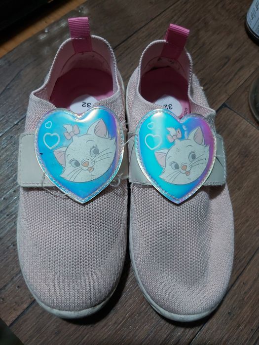 Buty dziewczęce na rzepy 32