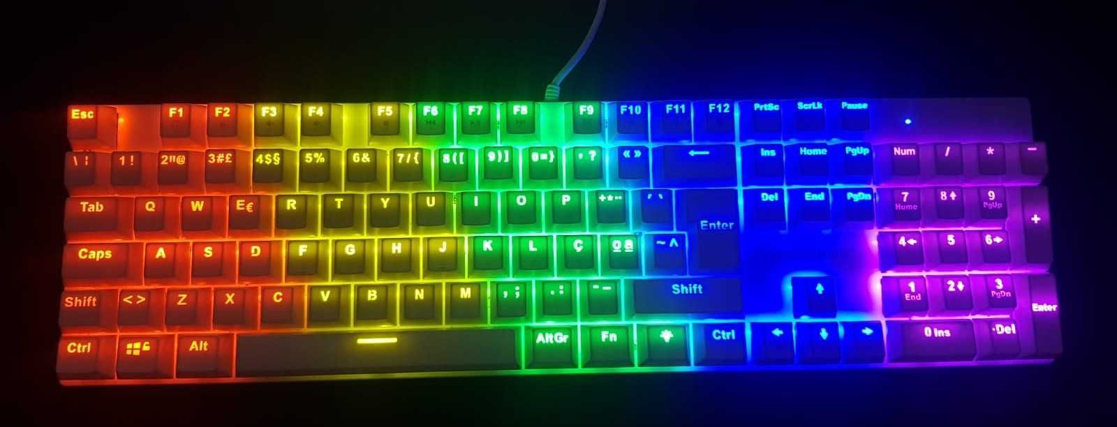 Combo Mars Gaming MK422 (Teclado) + MMGLOW (Rato)