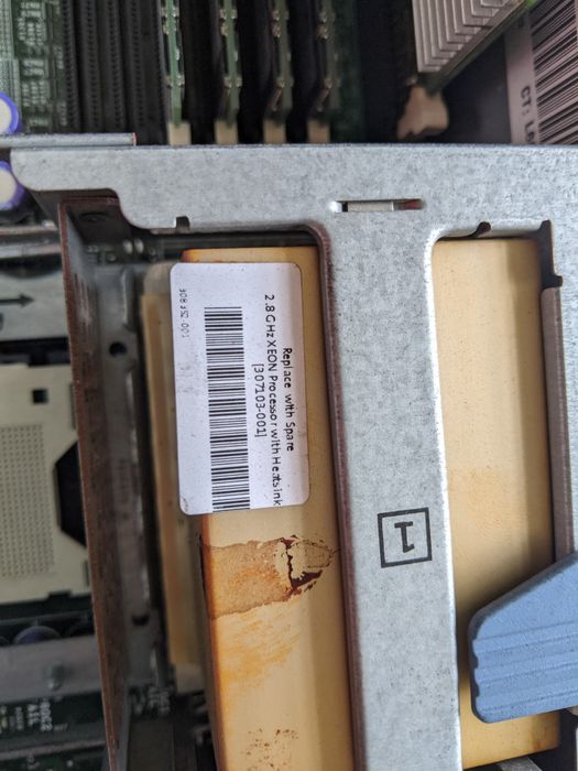 Servidor HP ProLiant DL380 G3