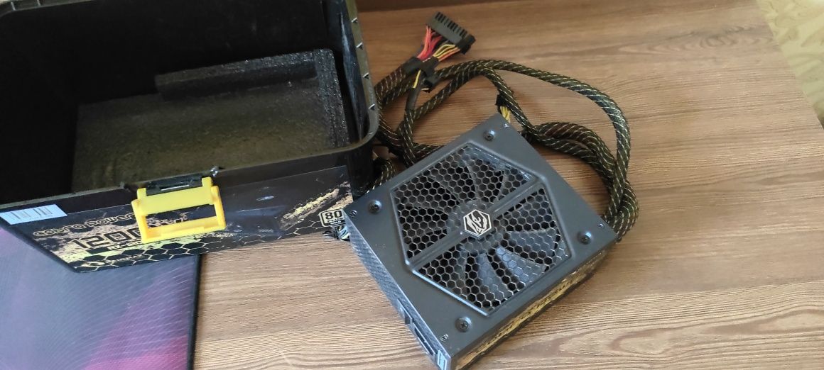 Блок питания Cobra power 1200w 80plus gold