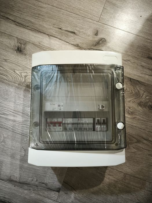 Зібраний електричний щиток для насосної станції