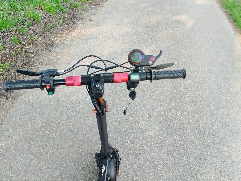Sprzedam hulajnogę kukirin kugo m4 pro