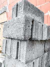 bloczki betonowe - pustaki - tanio, dobrze i od ręki