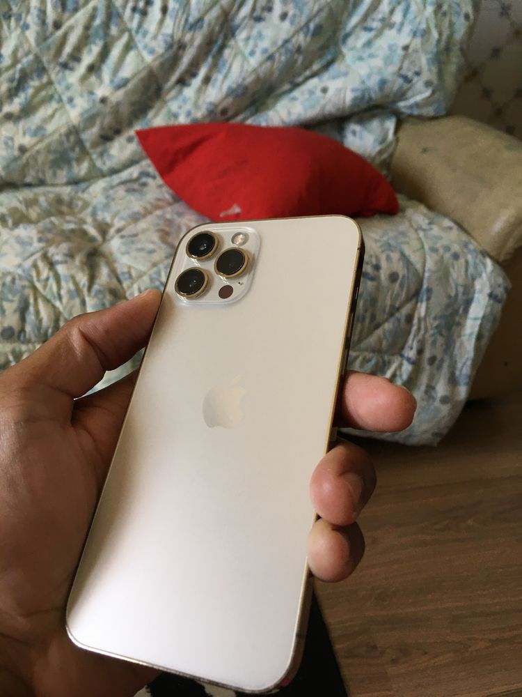 OPORTUNIDADE ÚNICA – iPhone 12 Pro Max 256GB Dourado