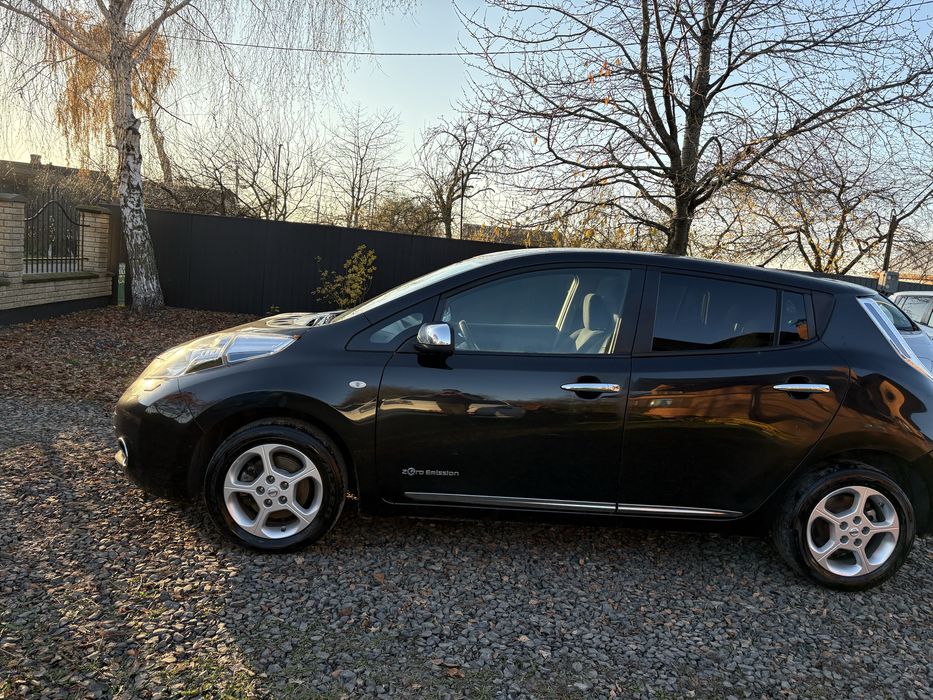 Nissan Leaf 2014