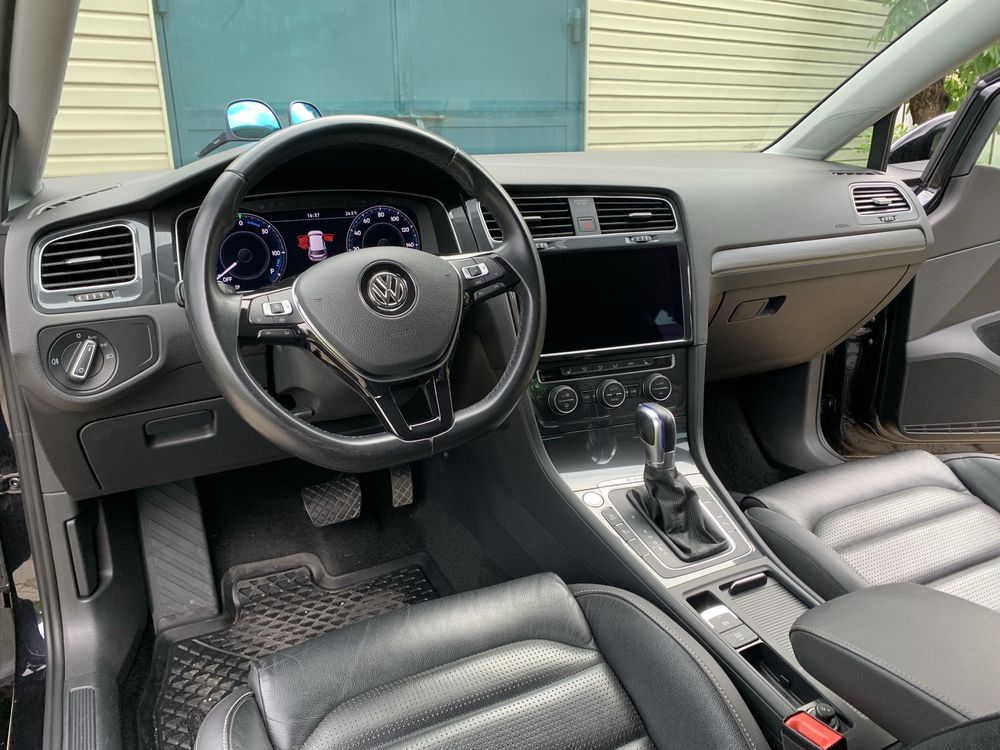 Продам E-golf 2019
