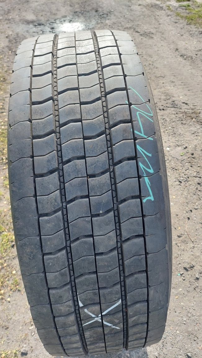 Opona 315/70r22,5 Continental. Bridgestone-Bieznikowana