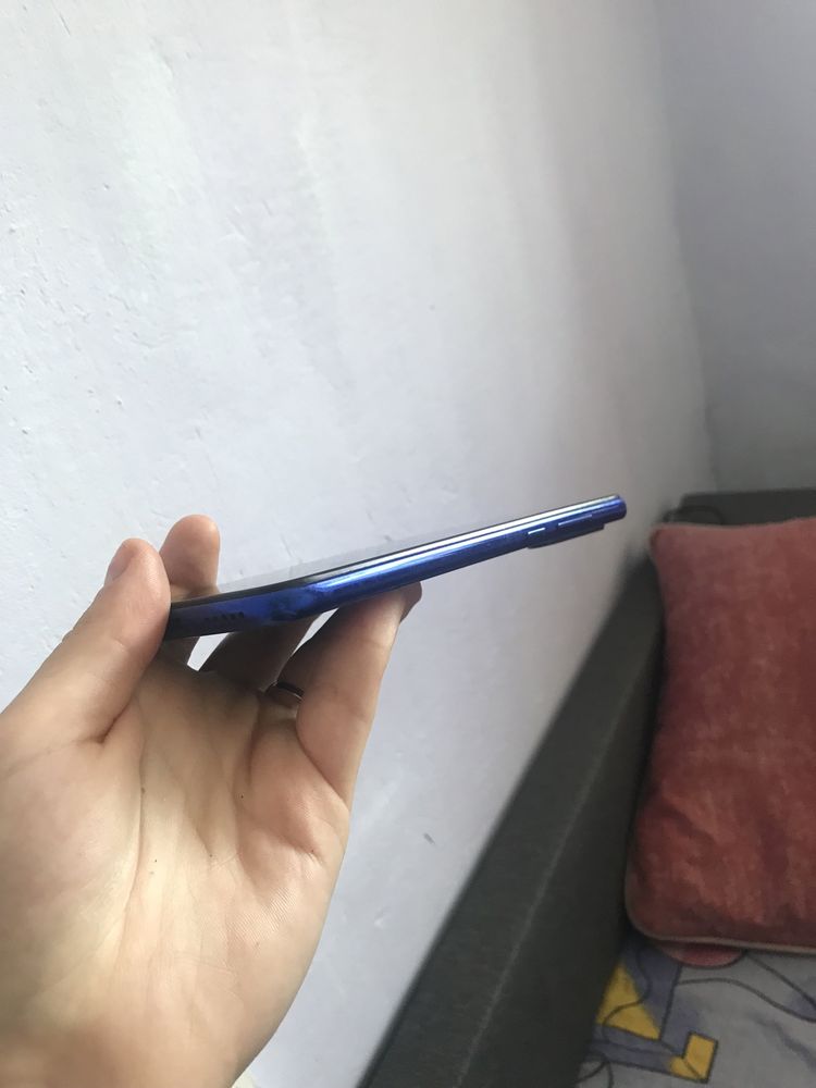 СРОЧНО продам Xiaomi redmi note8t