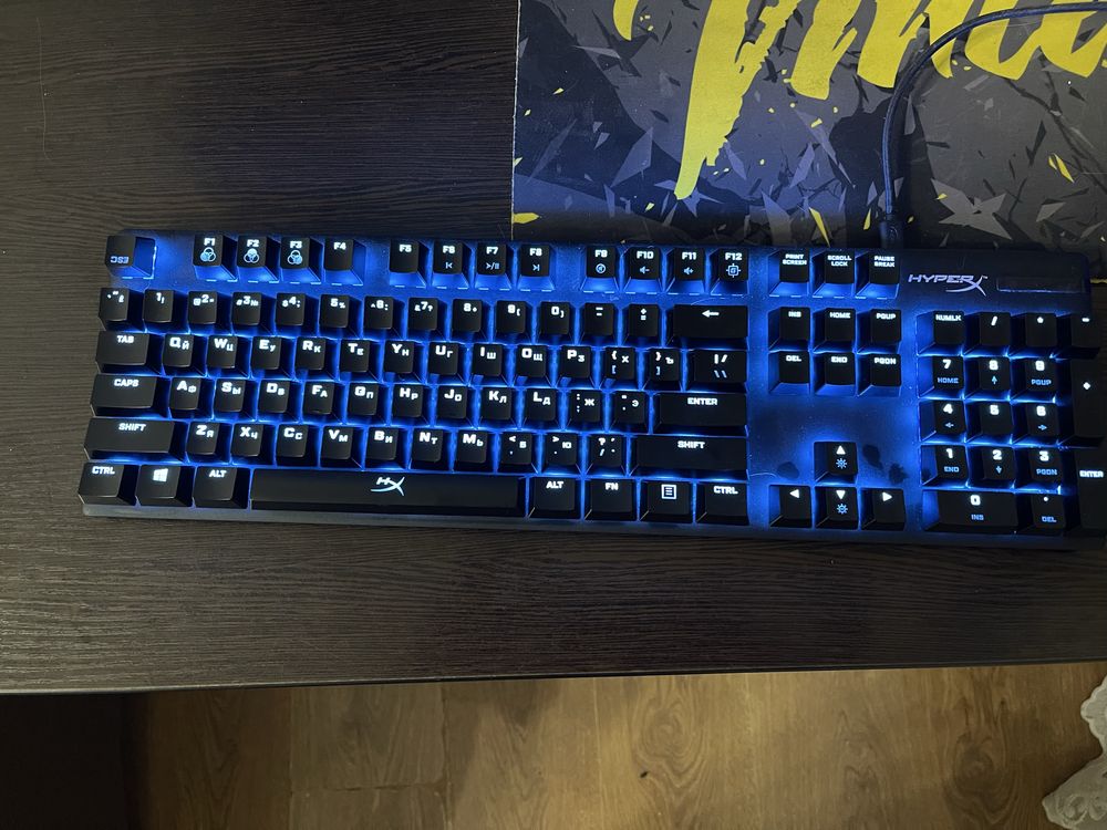Клавіатура hyper x alloy fps blue switch RGB