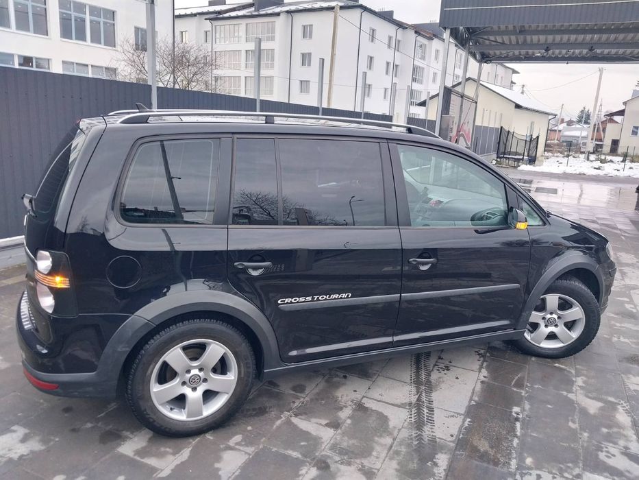 Volkswagen Tauran CROSS. 2.0 TDI