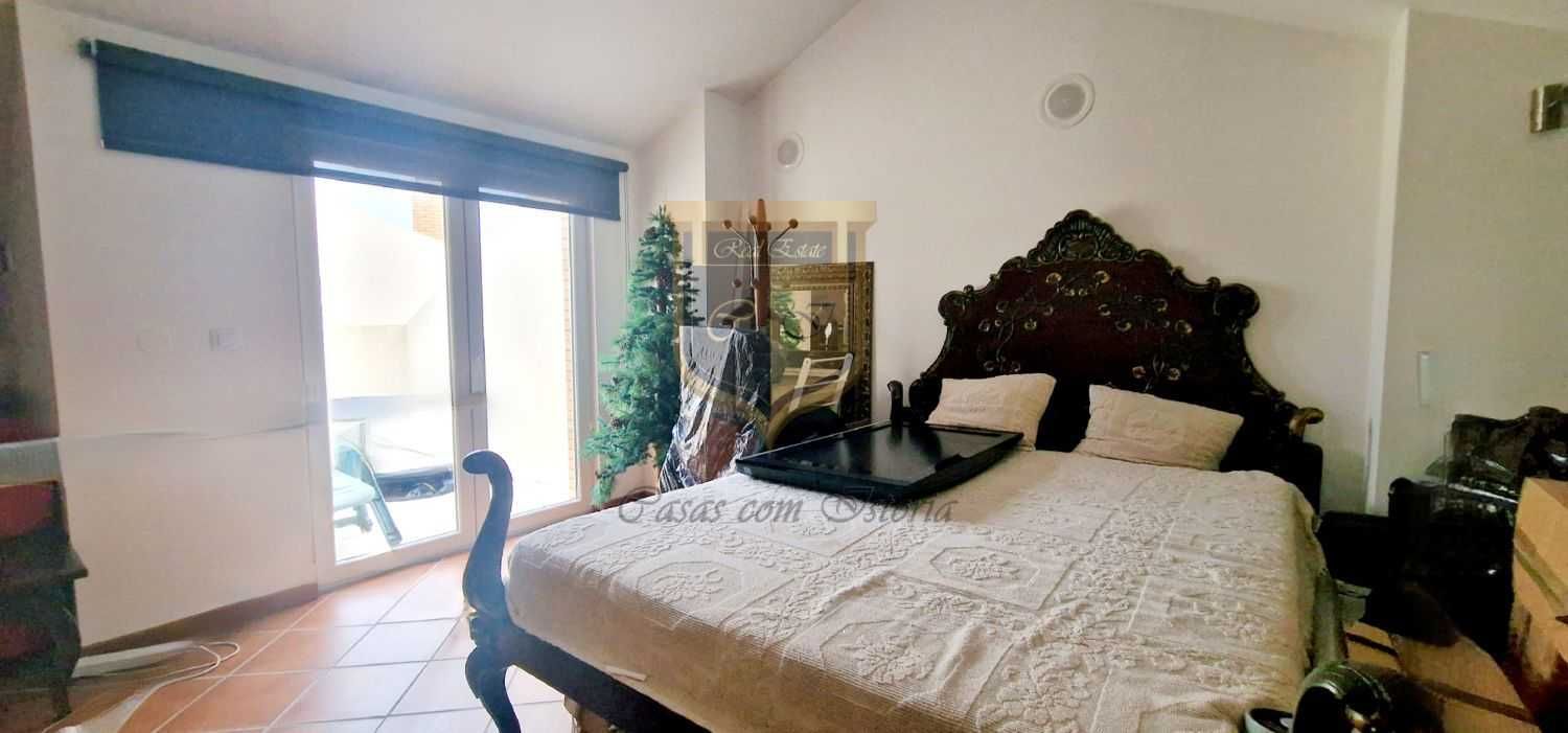 Vivenda V3+1 em condomínio privado c/ piscina - Ponte do Rol