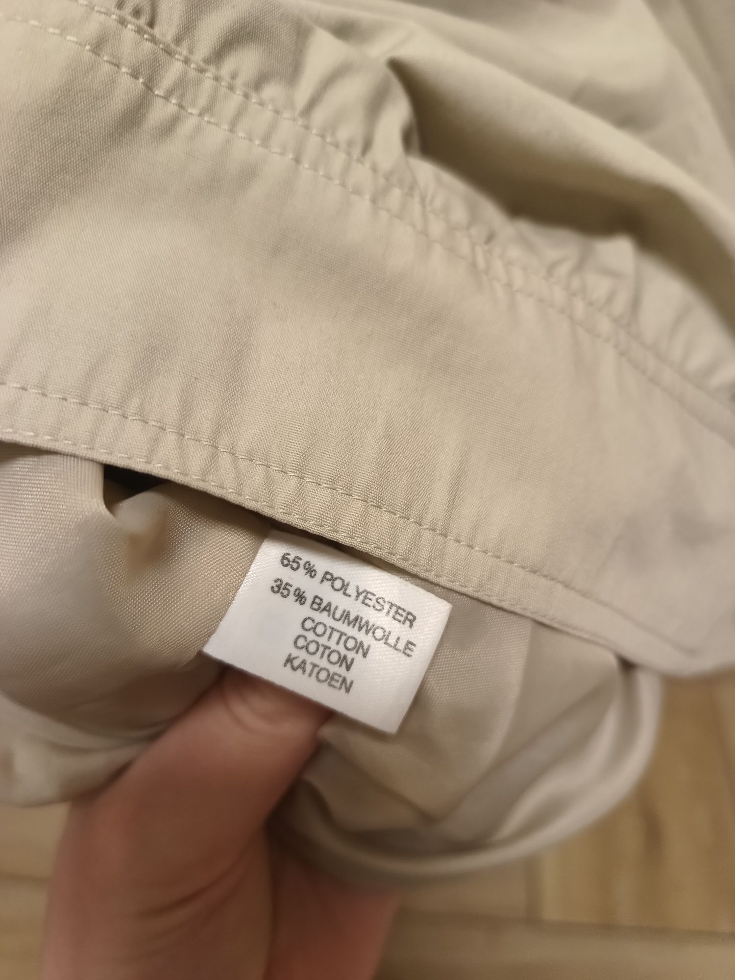 Beżowa kurtka na guziki oversize