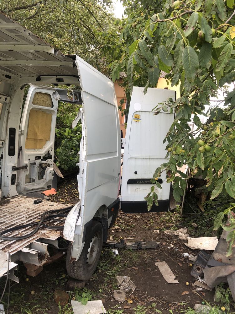 Четверть Renault Master 3 Opel Movano