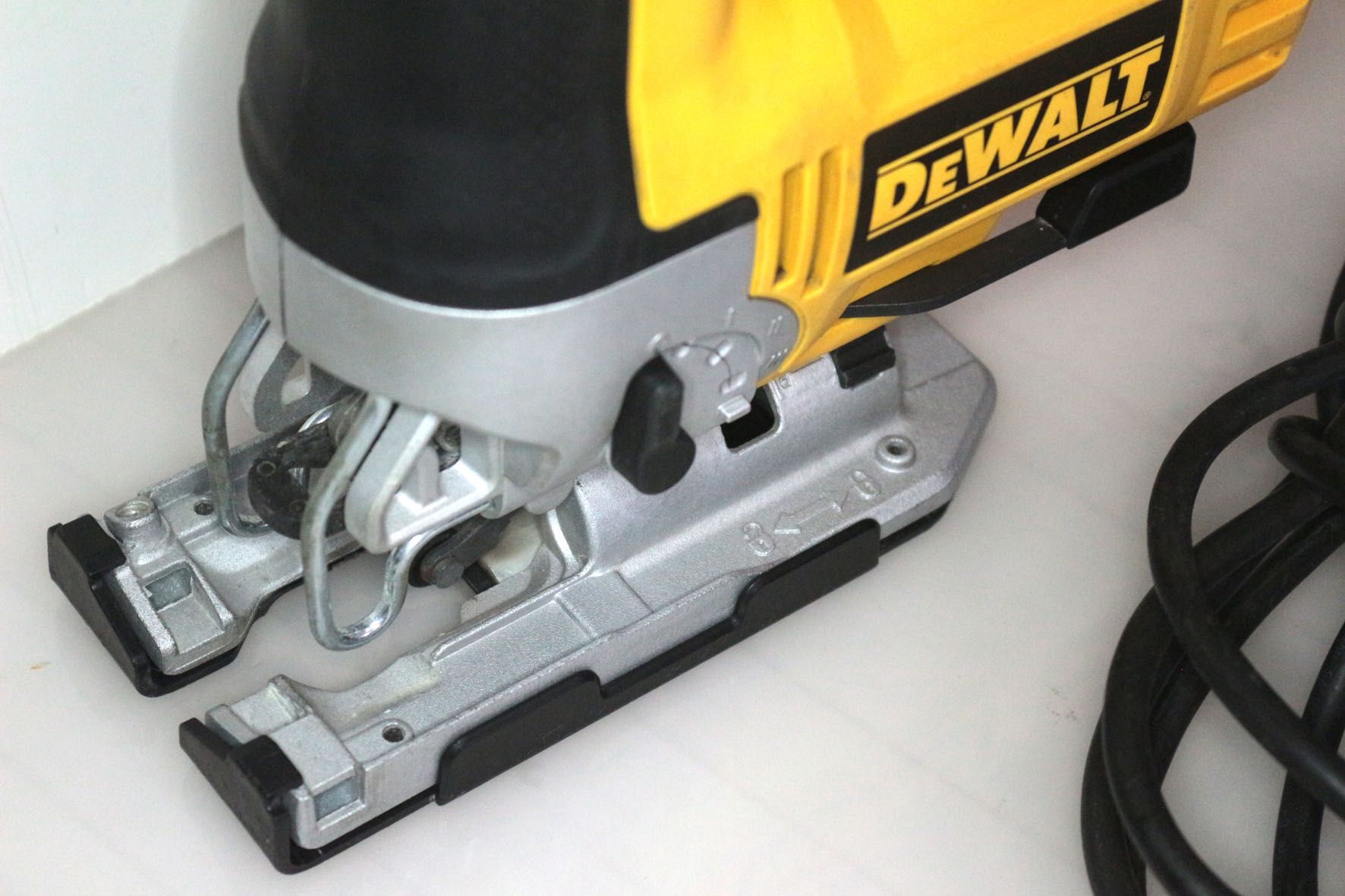 Электролобзик DeWALT DWE349-KS, 650W, Original