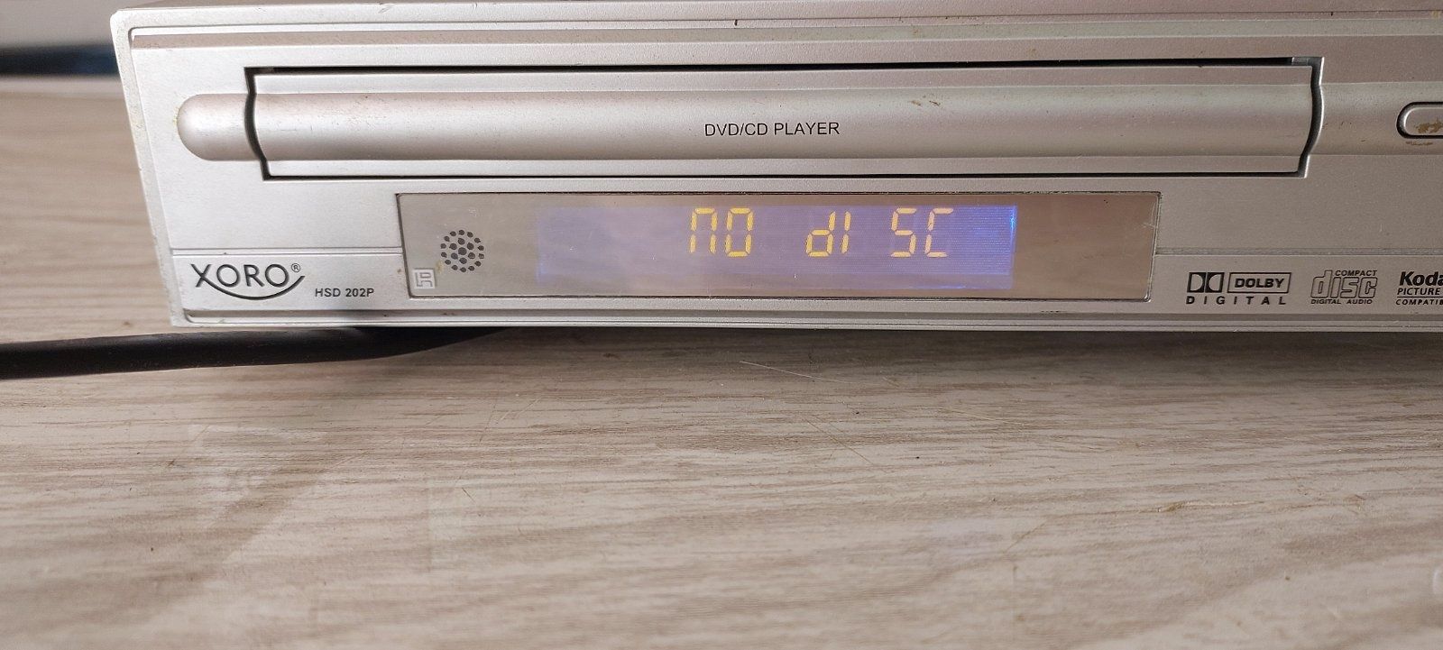 DVD / CD проигрыватель XORO HSD 202P.