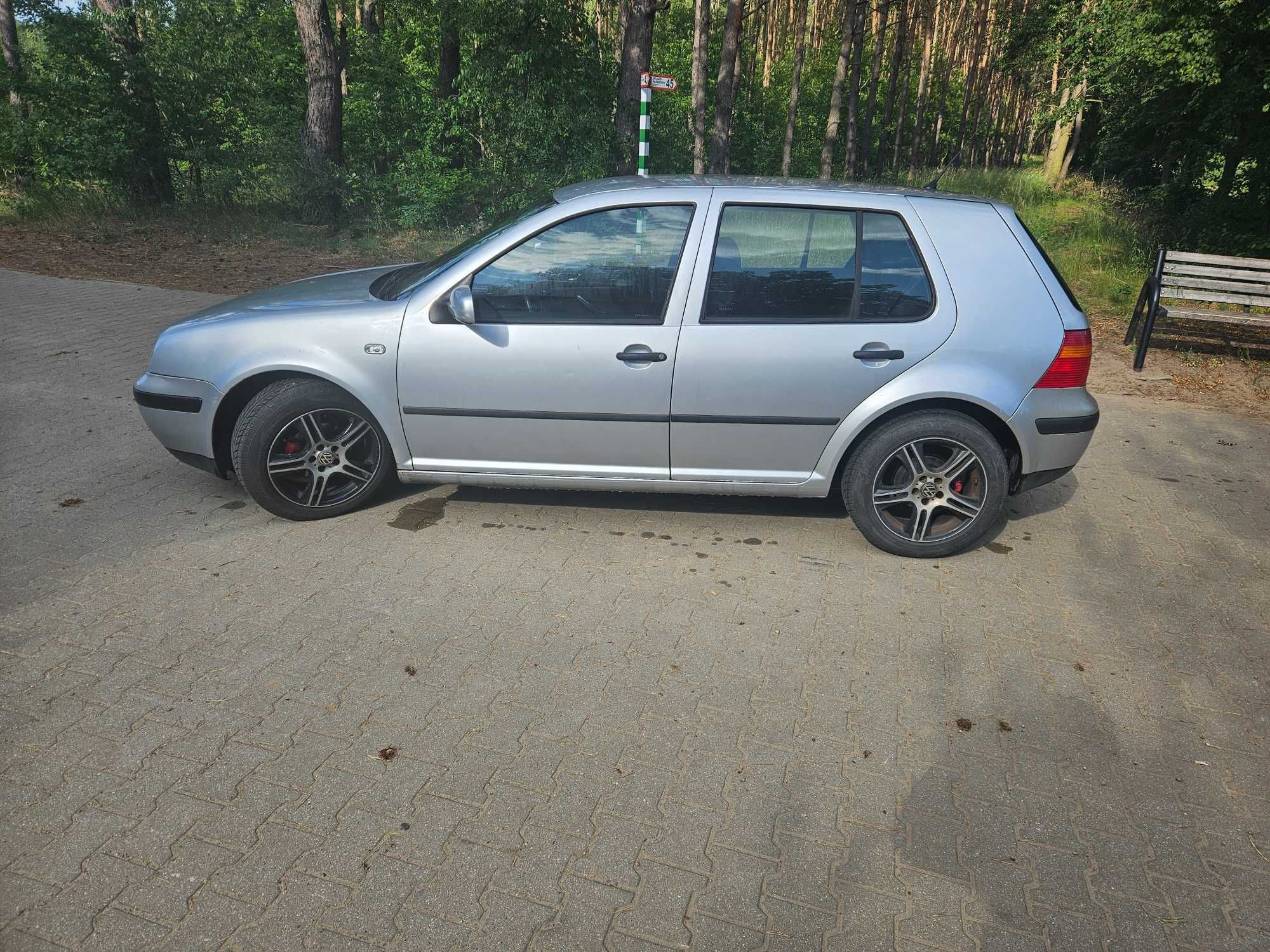 Sprzedam Golfa 4