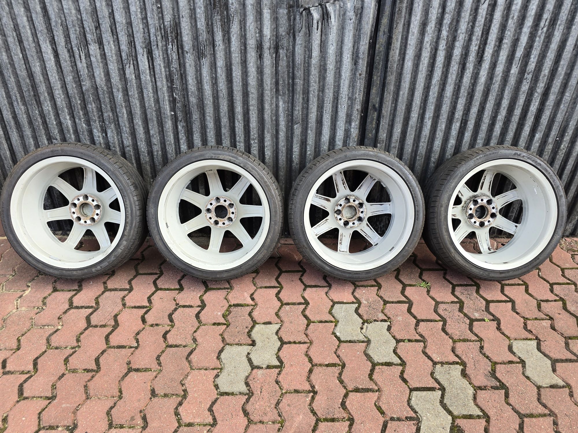 Felgi z oponami 205/40R17 Mercedes A klasa w168 5x112 Vaneo W190 W124