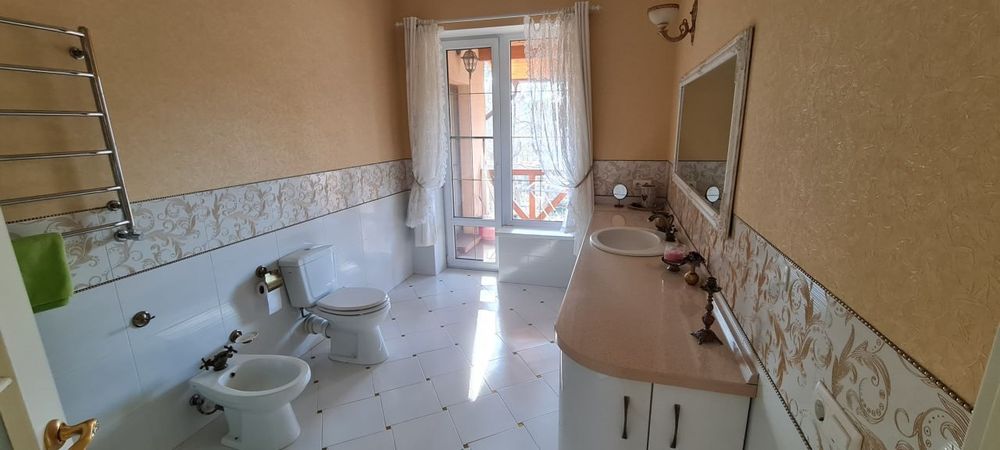 Довгострокова Оренда чудового будинку Лісова буча