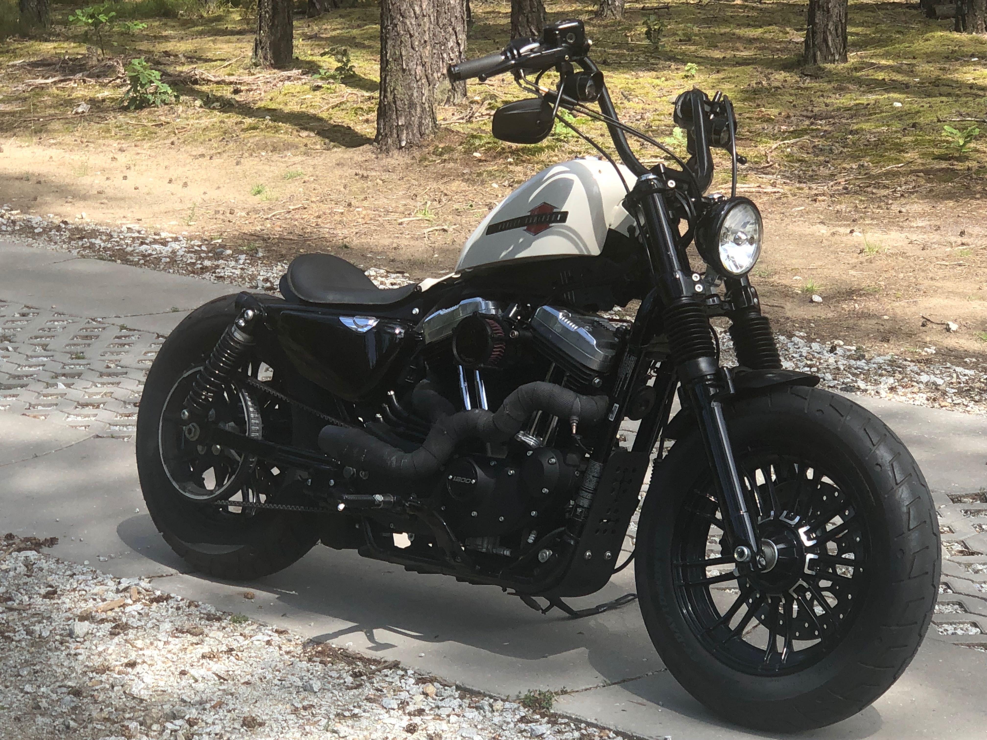 Harley-Davidson Sportster XL1200 Forty-eight Custom