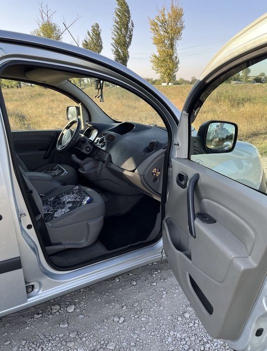 Продам Kangoo Passenger 2008