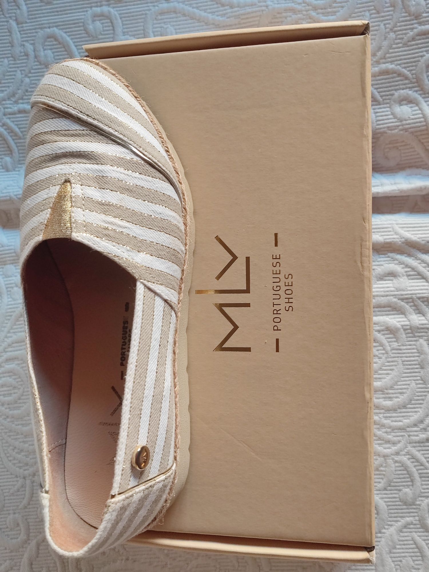 Par de Sapatos MLV