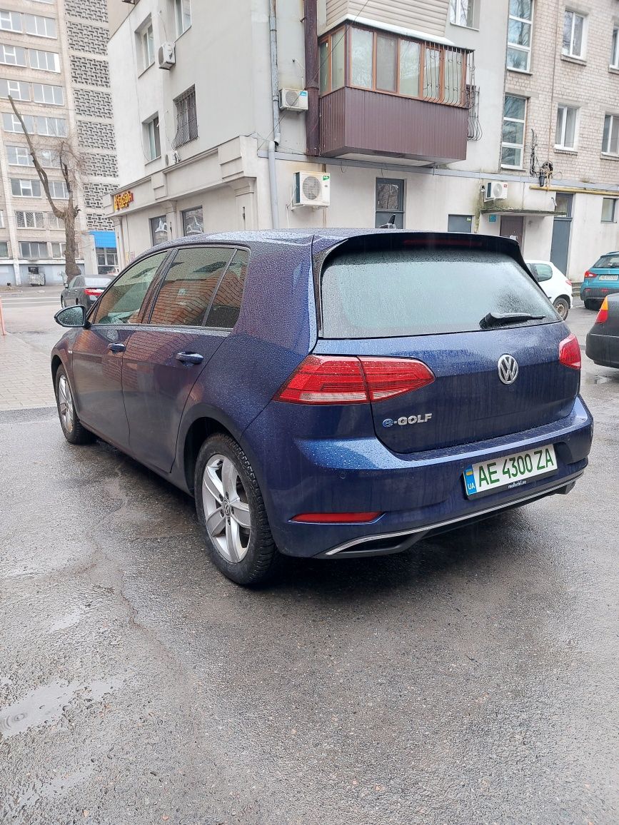 Продам Volkswagen e-golf