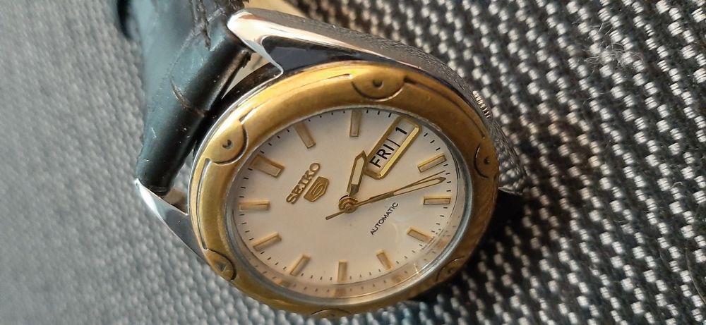 Seiko 5 branco 37mm