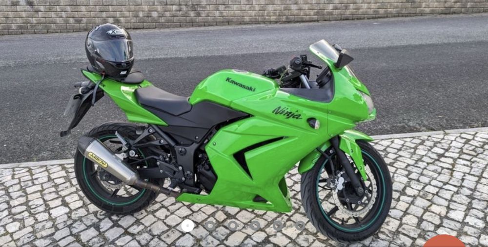 Kawasaki Ninja 250R 2013 – Escape Arrow – 43.000 km