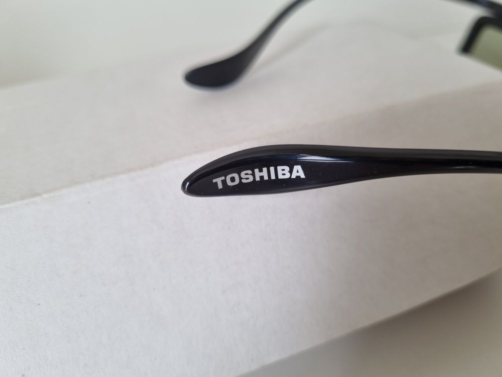 Toshiba Czarne  stereoskopowe okulary 3D