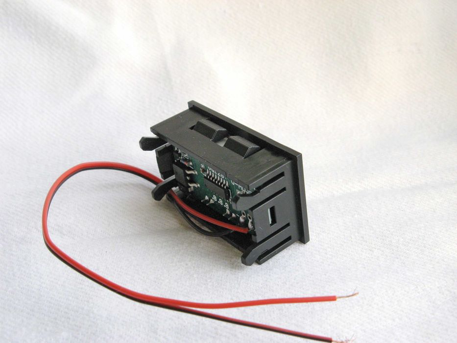 Индикатор заряда батареи цифровой вольтметр