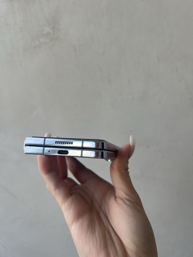 Samsung Fold 5 12/256Gb (SM-F946B/DS) Офіційний, Гарантія