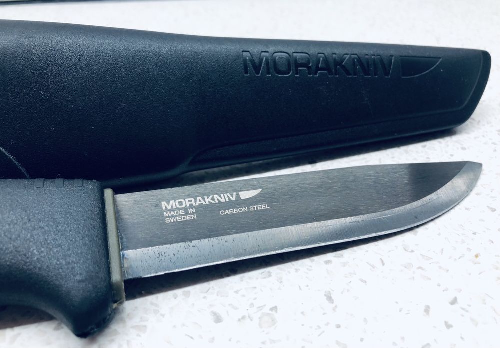 Nóż Mora Bushcraft Blackblade (C) z kaburą