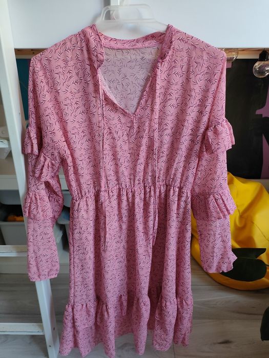 Sukienka różowa zwiewna