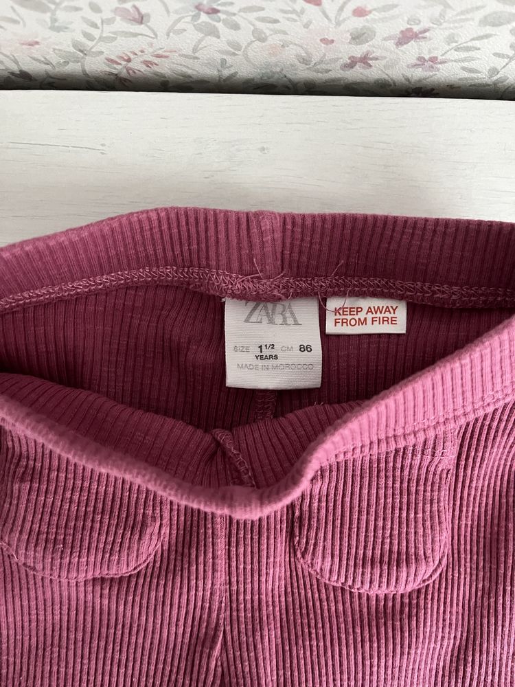 Legginsy Zara z kieszonkami prążek 86