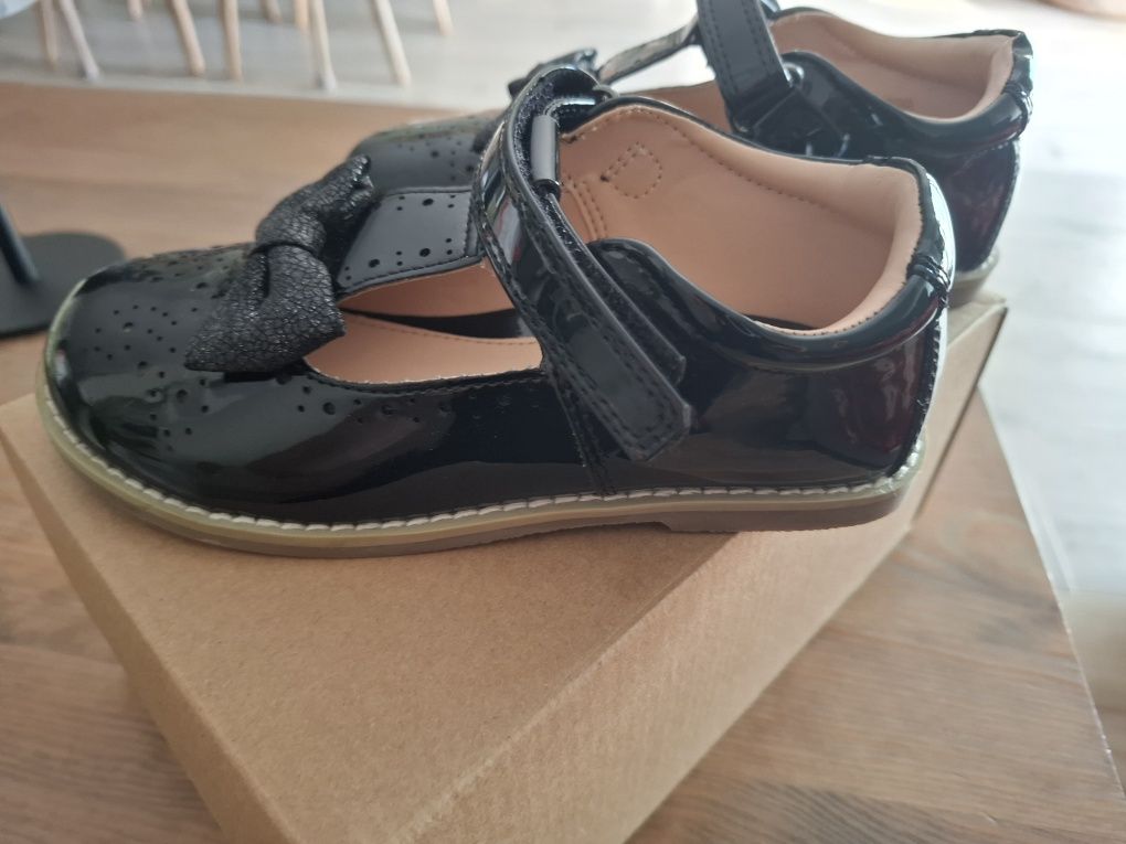 Baleriny z zapięciem Friboo rozm. 30
